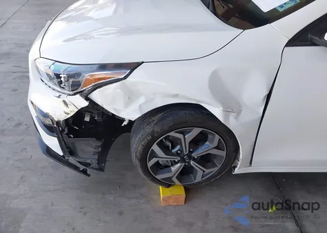 2021 Kia Forte Lxs из США, поврежденный, VIN 3KPF24AD2ME350174